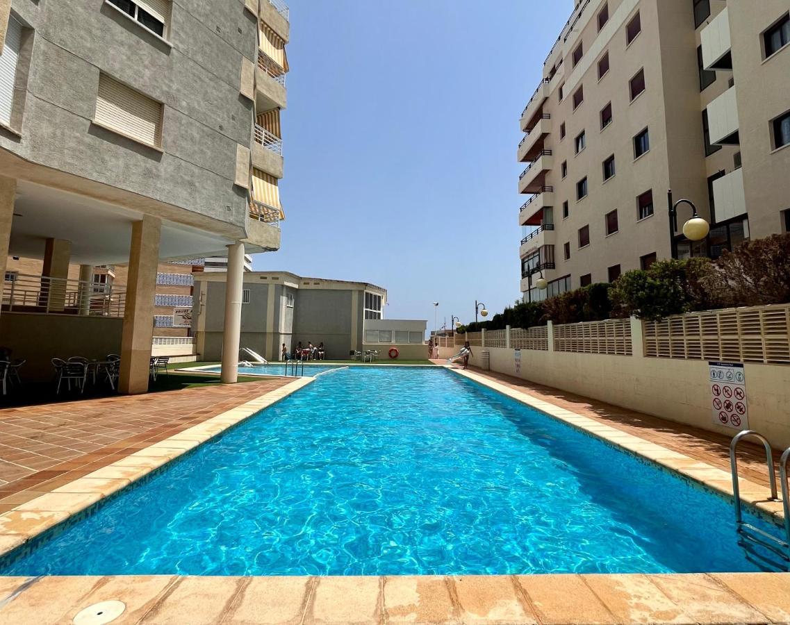Primera Linea Con Piscina En Calpe Exterior photo